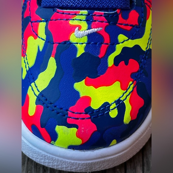 The Nike Force 1 18 print camouflage pattern sneaker - Picture 11 of 15